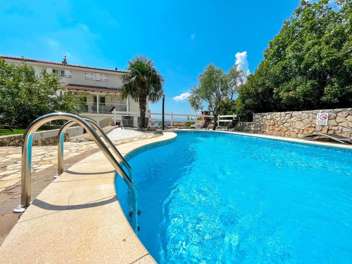 Apartments Villa Klaudia - Adults Only Crikvenica Eksteriør billede