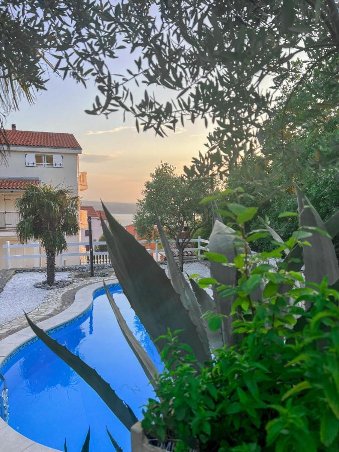 Apartments Villa Klaudia - Adults Only Crikvenica Eksteriør billede